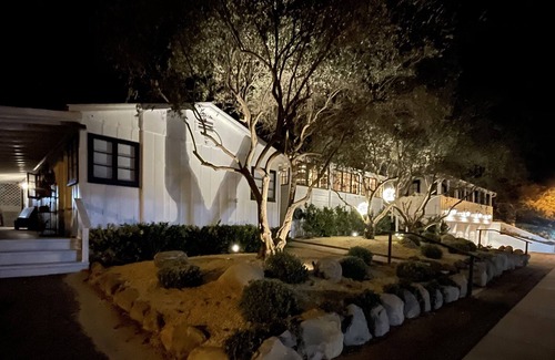 Summerland Apartment | Just steps to shopping and dining in Summerland, CA, sleeps 2, ocean view