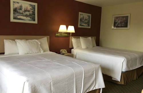 Cabot Resort | Just What You Were Looking For! Free Breakfast & Parking, Outdoor Pool