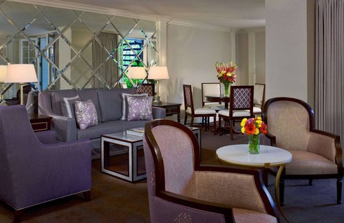 French Quarter Hotel | Just What You Were Looking For! Pets Allowed, Pool, Near Chalmette Monument
