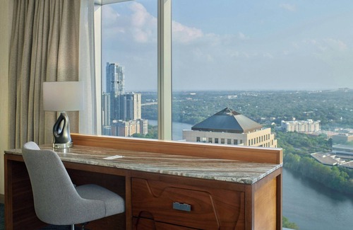 Congress Avenue Historic District Hotel | JW Marriott Austin