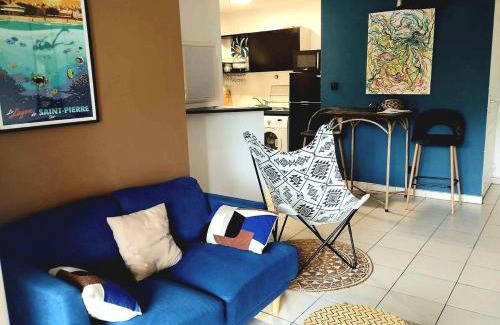 Saint-Denis Apartment | K A Z - Les flamboyants