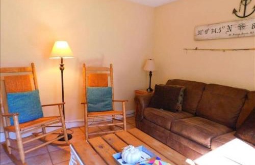 Demere Park House | K7 Family Friendly make some memories easy to access great outdoor space near playground
