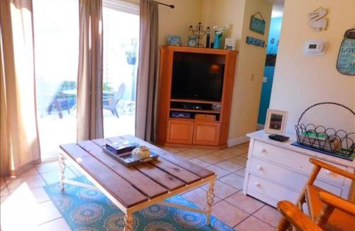 Demere Park House | K7 Family Friendly make some memories easy to access great outdoor space near playground