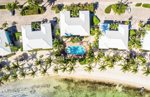 Rum Point Condo | Kaibo Dreams: Beachfront Paradise w/Shared Pool & Hot Tub; Walk to Restaurants &