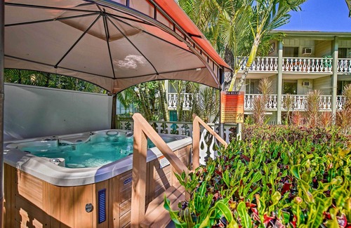 Historic Kailua Village Apartment | Kailua-kona Vacation Rental - Walk to the Beach!