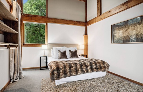Cape Saunders Resort | Kaimata Retreat and Kakapo Cabin Otago Peninsula-Ocean view lodge for family and friends gatherings