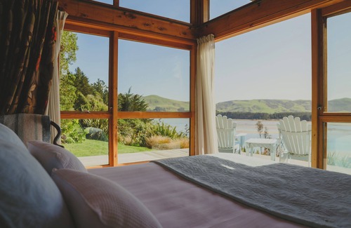 Cape Saunders Resort | Kaimata Retreat and Kakapo Cabin Otago Peninsula-Ocean view lodge for family and friends gatherings