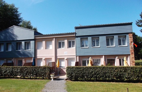 Saint-Pair-sur-Mer House | Kairon plage Baie Mont st Michel gite in wooded grounds 500m from the beach