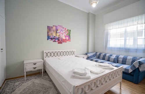 Kaisariani Apartment | Kaisariani 2 bedrooms 4 pers apartment