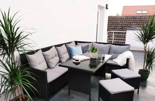 Dinkelsbuehl Apartment | Kaiser Franz: Central|Kitchen|Workplace|Parking - Lucky Moment Apartments