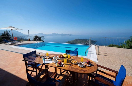 Assos Villa | Kamini - Three Bedroom Villa, Sleeps 6