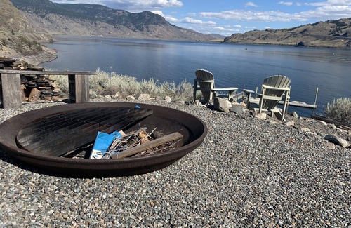 Savona Cabin | Kamloops Lakefront Getaway Vacation Home
