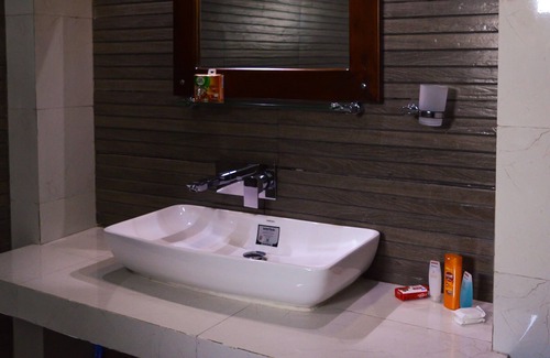 Kandy Hotel | Kandy Tourmaline Lankavilla