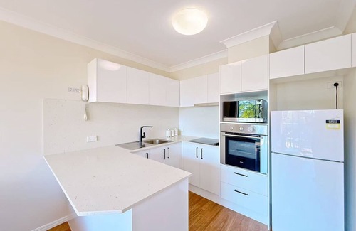 Surfers Paradise Apartment | Karana Palms Resort