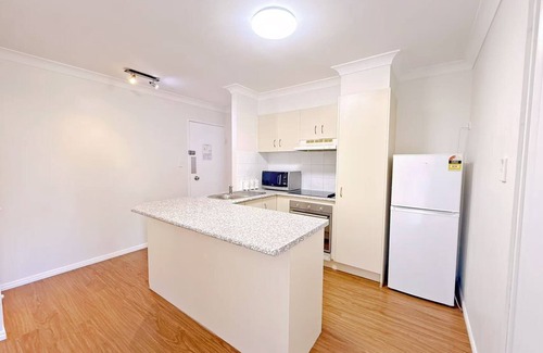 Surfers Paradise Apartment | Karana Palms Resort