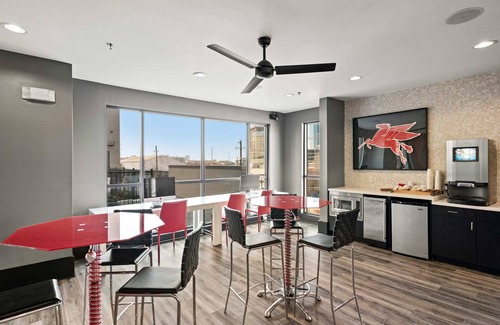 Northeast Dallas Apartment | Kasa | 1BD, Walk to SMU | Dallas