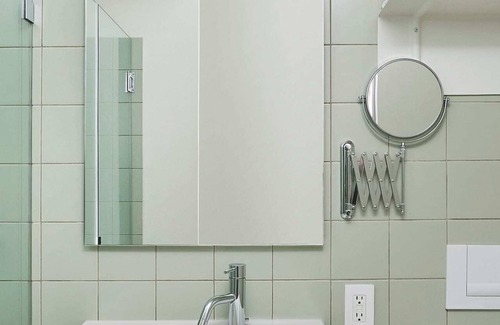 Bowery Hotel | Kasa Lantern LES | Come See the Big Apple