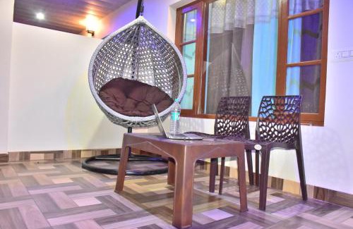Dharampur House | Kasauli Evergreen Homestay by Splendid Hotels