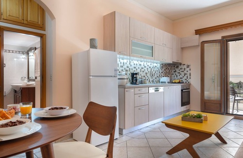 Kefalonia Apartment | Katerina's cozy mountain view apartment