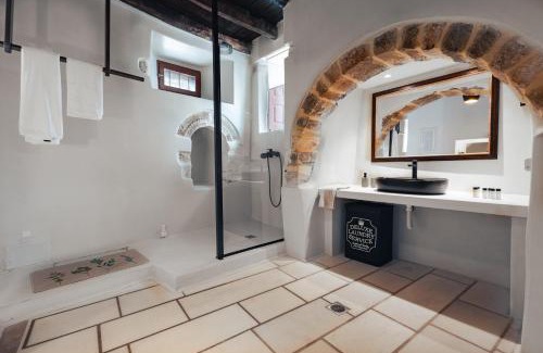 Naxos Apartment | Katharsis Palace 15th Century Art Hotel at Naxos Old Town III