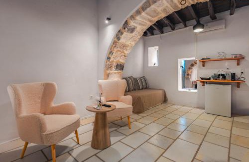 Naxos Apartment | Katharsis Palace 15th Century Art Hotel at Naxos Old Town III
