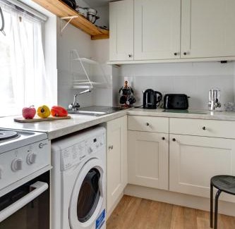 Cirencester Apartment | Katrinas Apartment By Treetop Property