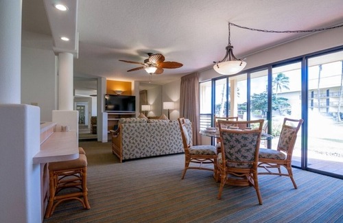 Hanamaulu Resort | Kauai Beach Villas Resort 1 Bedroom with Pool