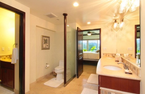 Wailua Resort | Kauai's G-Spot G105 Waipouli Beach Beautiful Garden View steps From the Beach