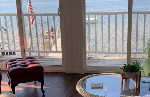 Petoskey Cottage | Kay's Haven on Crooked Lake