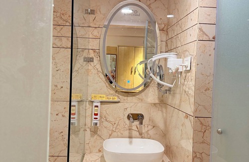 Shirdi Hotel | KB's Grand