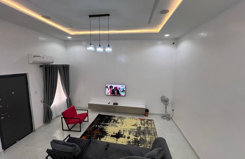 Ibadan Apartment | KBAZZAPARTMENTS LUXURY SHORTLET APARTMENTS