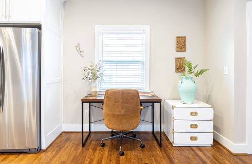 Southmoreland House | KC Gem: Renovated Home w/Fenced Yard!