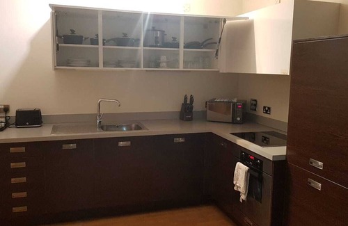 The Westside Apartment | KCS Birmingham City Apartment with Balcony/Parking