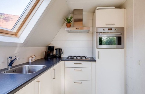 Zwiggelte House | Keep I Charming Cottage with Exclusive Garden