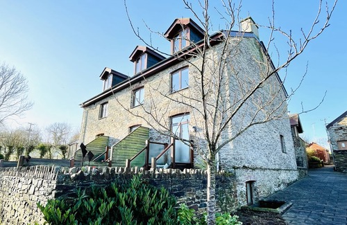 Totnes Apartment | Keepers Cottage - The Dartmouth Hotel, Golf, and Spa