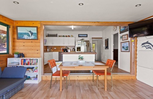 Lake Wangary House | Kellidie Bliss is Coffin Bay's Touch of Paradise - Perfect Couples Retreat
