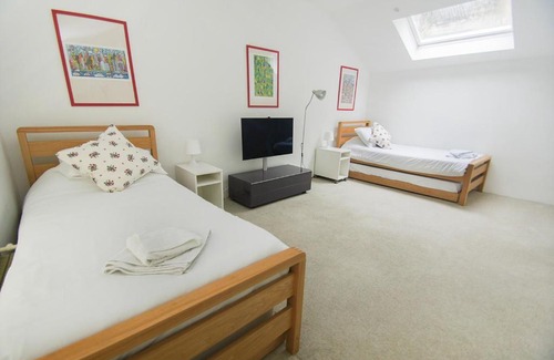 Kemptown House | Kemp Town Mews - Parking - by Brighton Holiday Lets