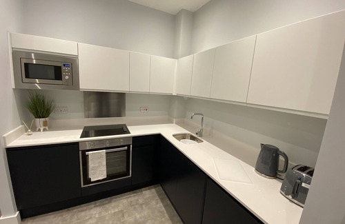 Liverpool Apartment | Kempston Suites Liverpool Apartment 1