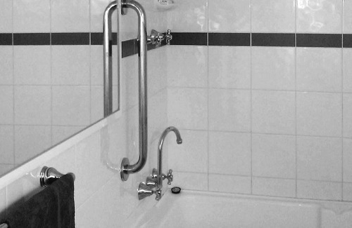 Crawley Apartment | Kenata 4 next to UWA free Wi-Fi