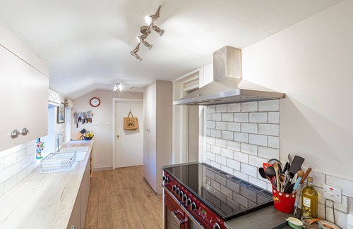 Saint John's Town of Dalry Cottage | Kenmure Kennels - a house that sleeps 14 guests in 8 bedrooms