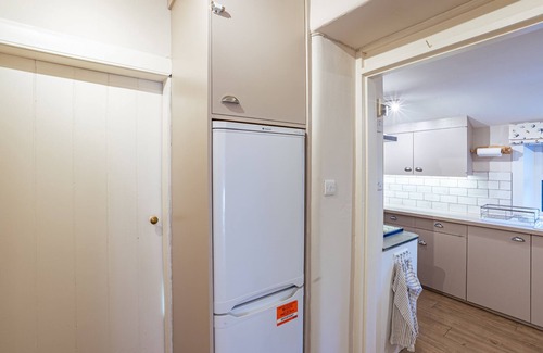 Saint John's Town of Dalry Cottage | Kenmure Kennels - a house that sleeps 14 guests in 8 bedrooms