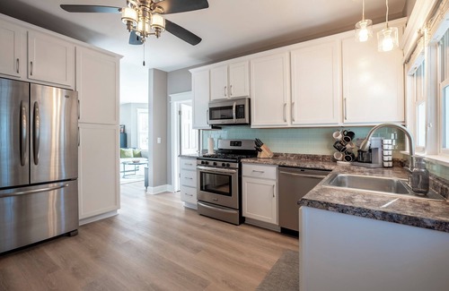 Kenosha House | Kenosha Lighthouse Retreat