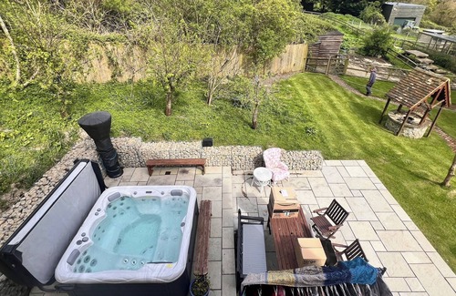 Aldington Cottage | Kent Downs Love Nest