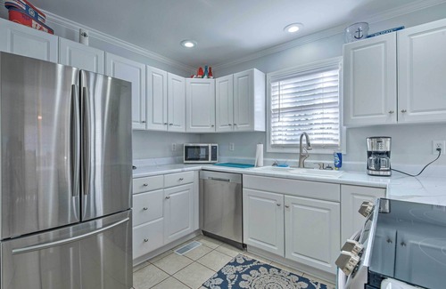 Gilbertsville Cottage | Kentucky Lake Vacation Rental Near Marina!