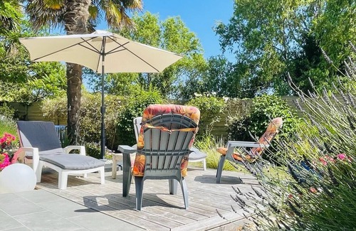 Tregunc Villa | "Kermarine" Beautiful house 450 m from the beach, canoe, bikes and much more!