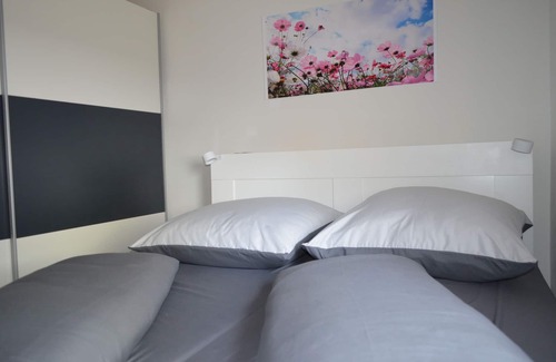 Ringsheim Apartment | Kernsanierte Ferienwohnung Nähe Europapark und Bahnhof