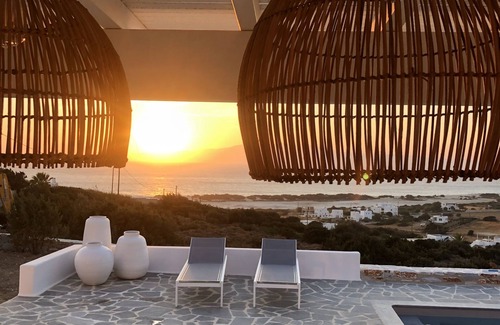 Naxos Villa | KERYLOS Cycladic Villa in NAXOS for a dream vacation!