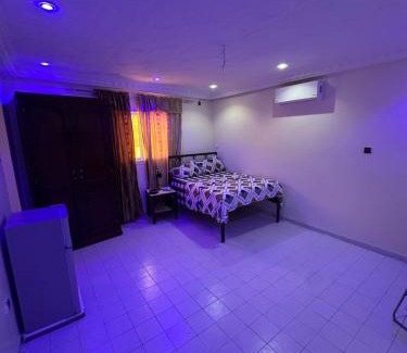 St. Louis Apartment | Keur kay khol
