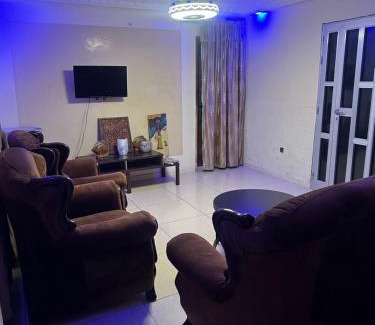 St. Louis Apartment | Keur kay khol