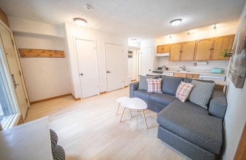 Mountain House Condo | Key Condo 2930a